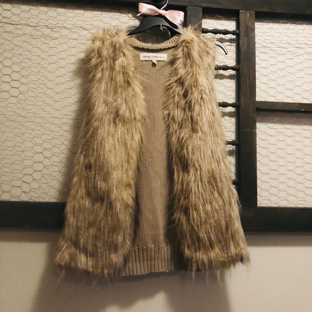 Sebby Collection Fux Fur Vest - Picture 2 of 6